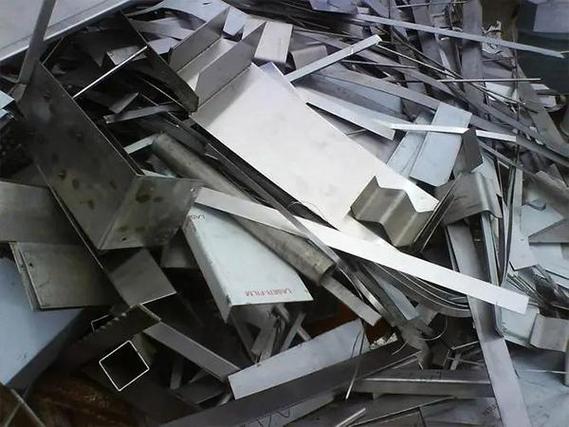 废不锈钢是一种优质的金属材料,它可以通过回收再利用减少资源浪费